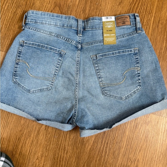 Women's Denim Shorts - Picture 3 of 9